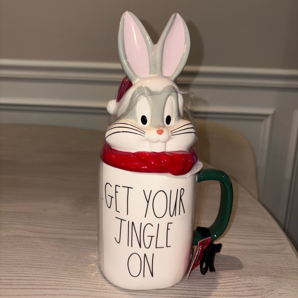 NWT Rae Dunn Looney Tunes Bugs Bunny Get Your Jingle On Mug w/ Bugs Topper
